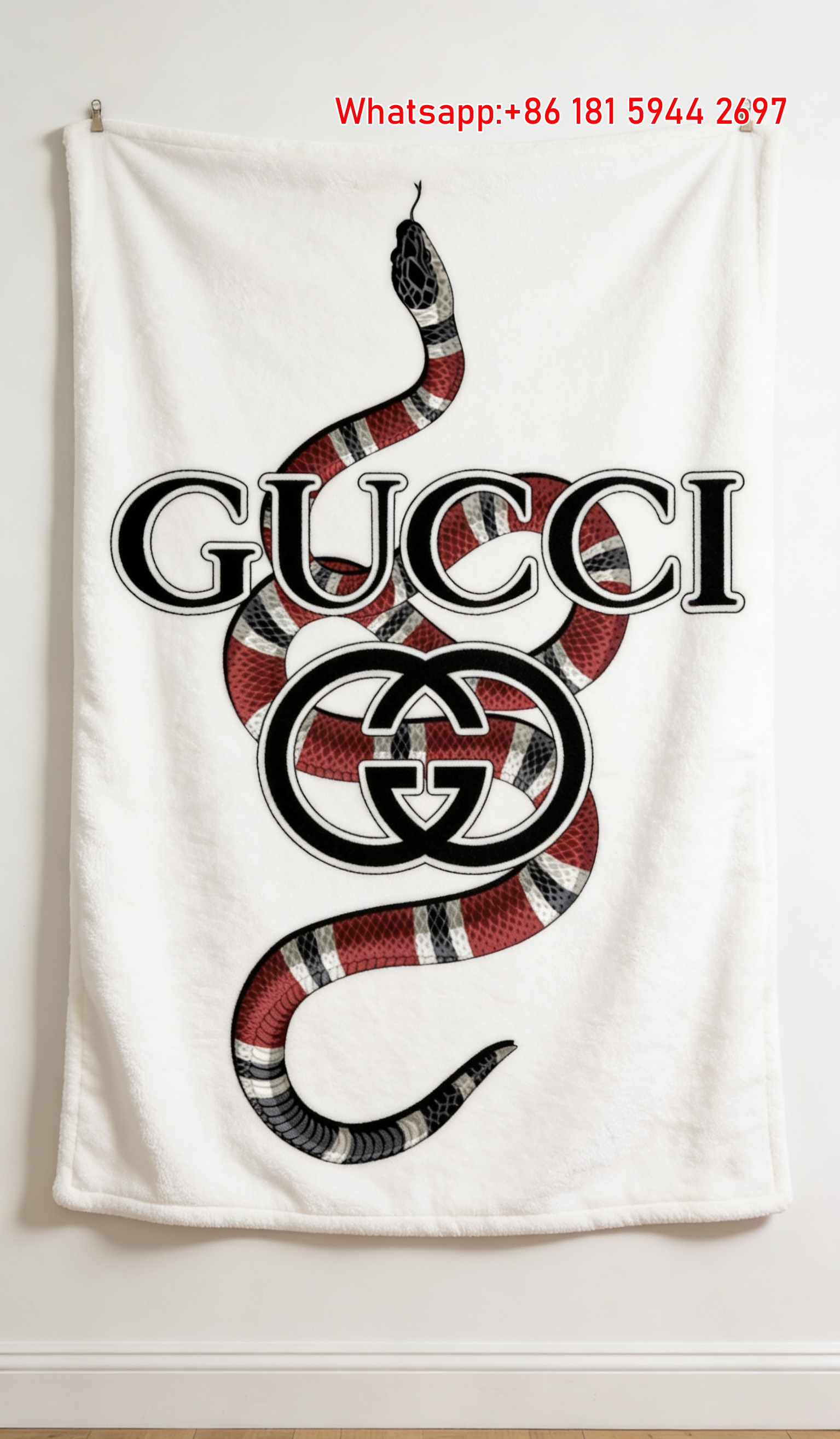 Gucci Kingsnake Tapestry Venomous Luxury Gucci Throw Blankets IMG_2893